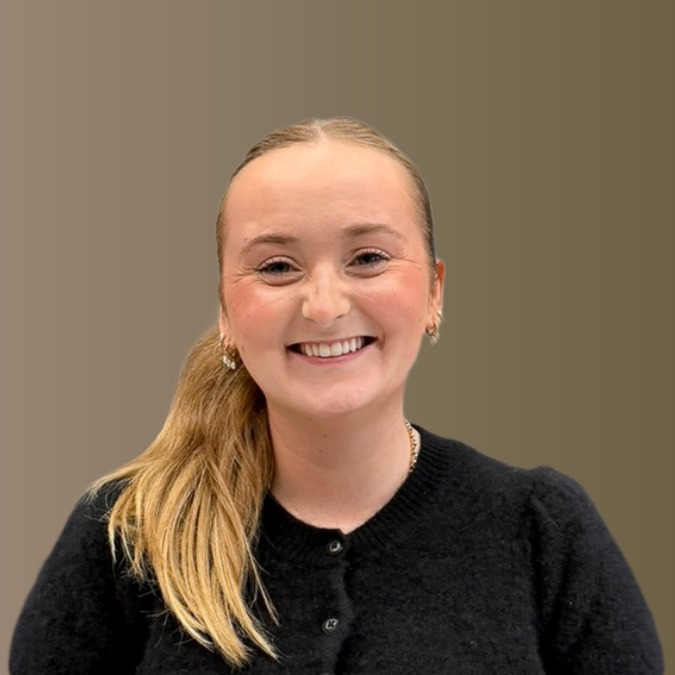 Mackenzie - Community Manager